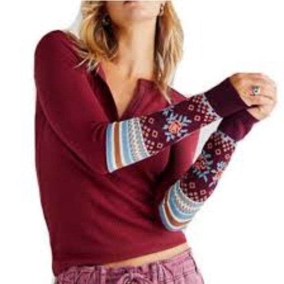 FREE PEOPLE Mikah Layering Thermal Cuff Wine Combo in XS - Picture 2 of 5